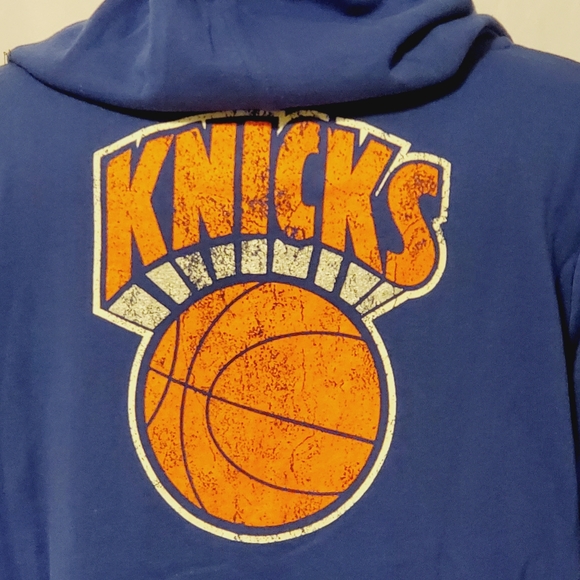 Official NBA New York Knicks Team Tackle Hoodie - Picture 9 of 15